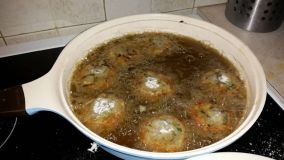 melitzanokeftedes-me-sos-giaourtiou2.jpg