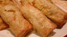 bourekakia-me-poure-kai-laxanika.jpg