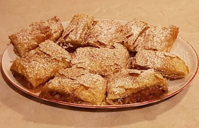 &Mu;&eta;&lambda;ό&pi;&iota;&tau;&alpha;