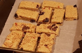 &Mu;&pi;ά&rho;&epsilon;&sigmaf; &mu;&epsilon; &tau;&alpha;&chi;ί&nu;&iota; &kappa;&alpha;&iota; &mu;έ&lambda;&iota;