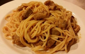 &Pi;&alpha;&nu;&sigma;έ&tau;&alpha; &kappa;&omicron;&kappa;&kappa;&iota;&nu;&iota;&sigma;&tau;ή &mu;&epsilon; &mu;&alpha;&kappa;&alpha;&rho;ό&nu;&iota;&alpha;